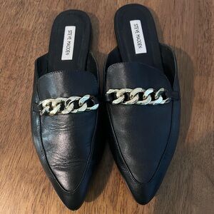 Steve Madden slip on flats!